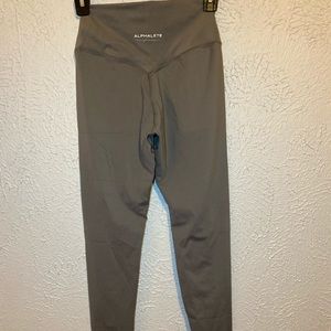New Alphalete Leggings Small Gray